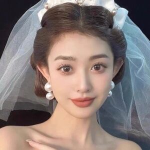 French Vintage style white pearl earring Bridal earrings Wedding earrings Pearl